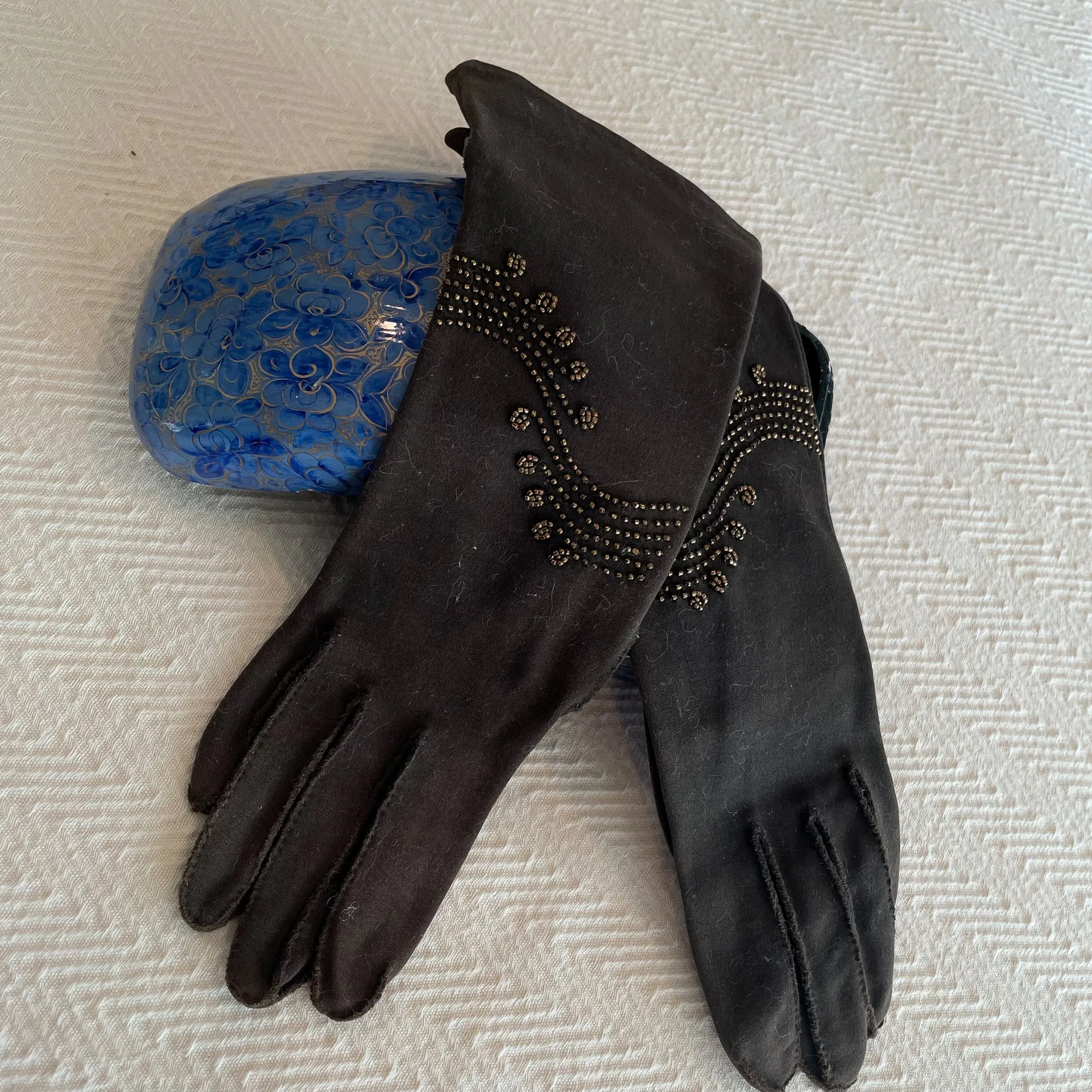 1940s Vintage Beaded Cotton Gloves, Brown Fancy Gloves SZ 6