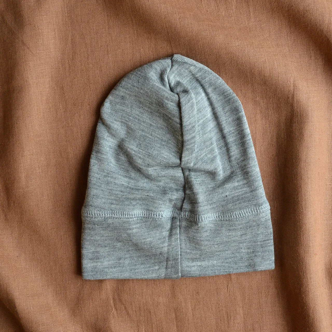 Beanie in Wool/Silk - Grey (0-5y)