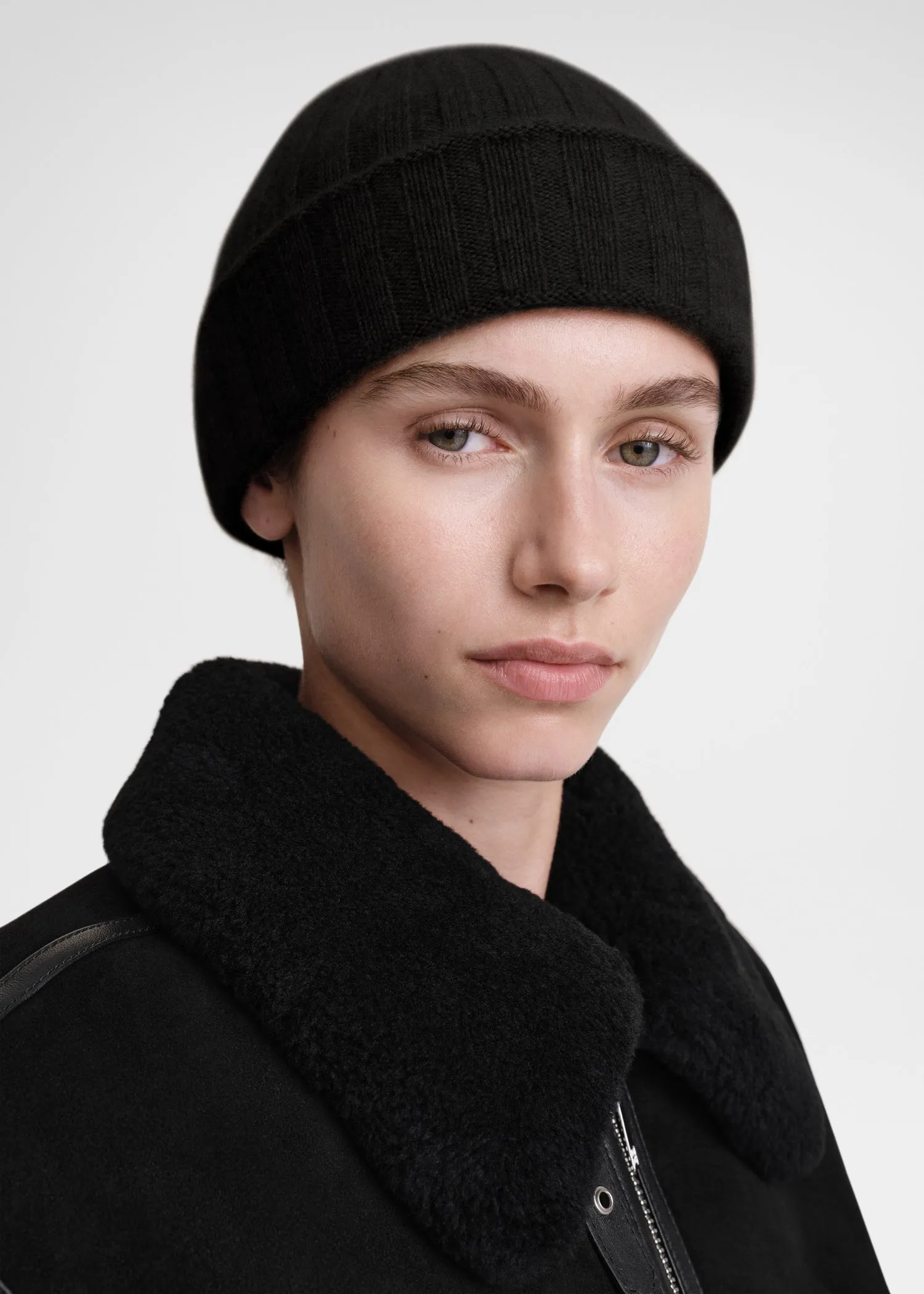 Cashmere beanie black