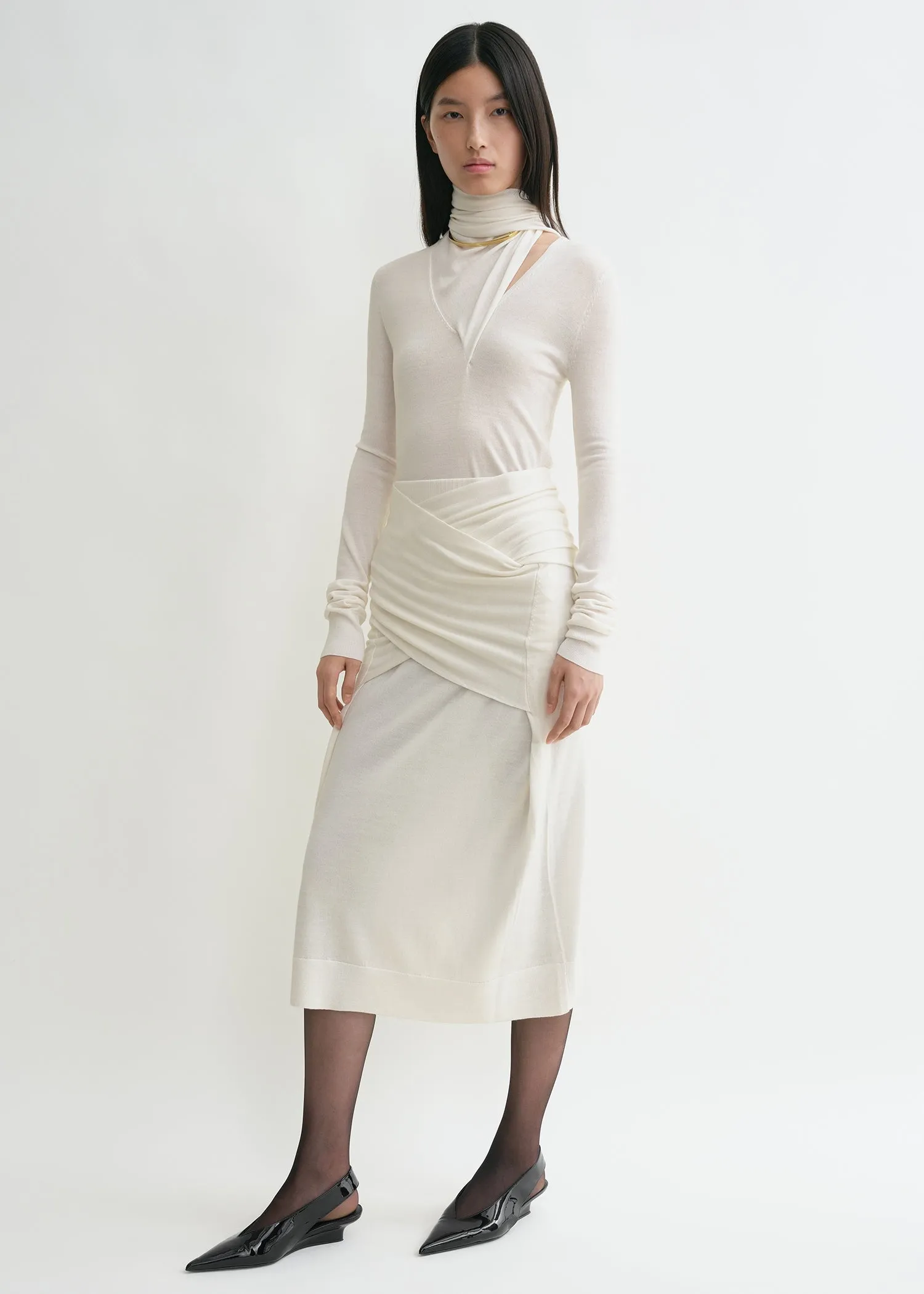 Draped fine knit skirt off-white