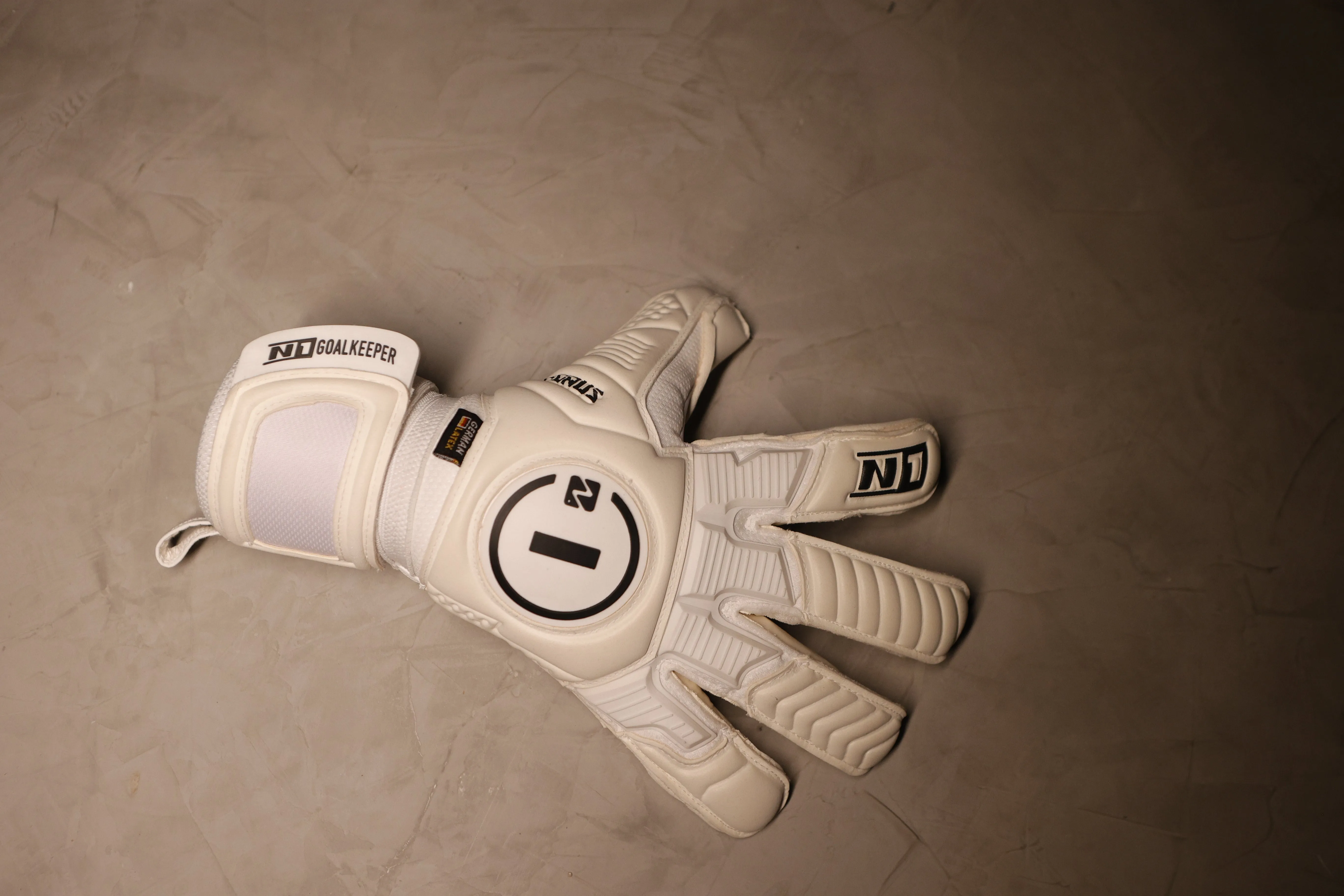 Horus 2.0 Elite All White