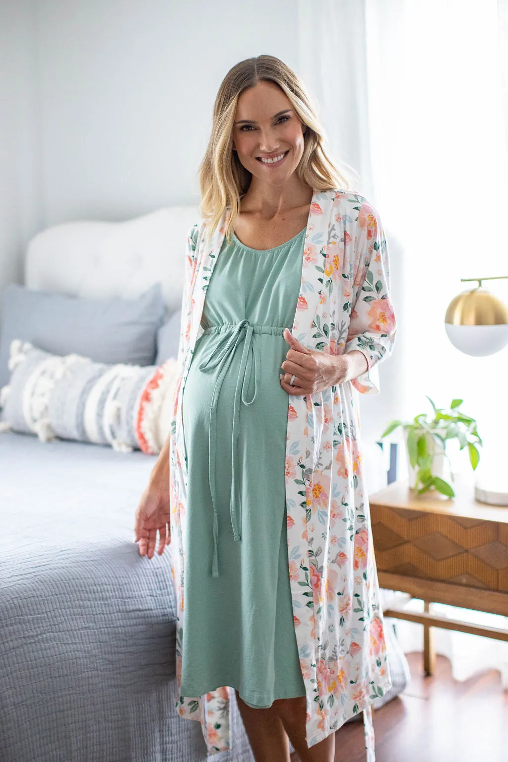 Mila Pregnancy/Postpartum Robe & Sage Labor Gown