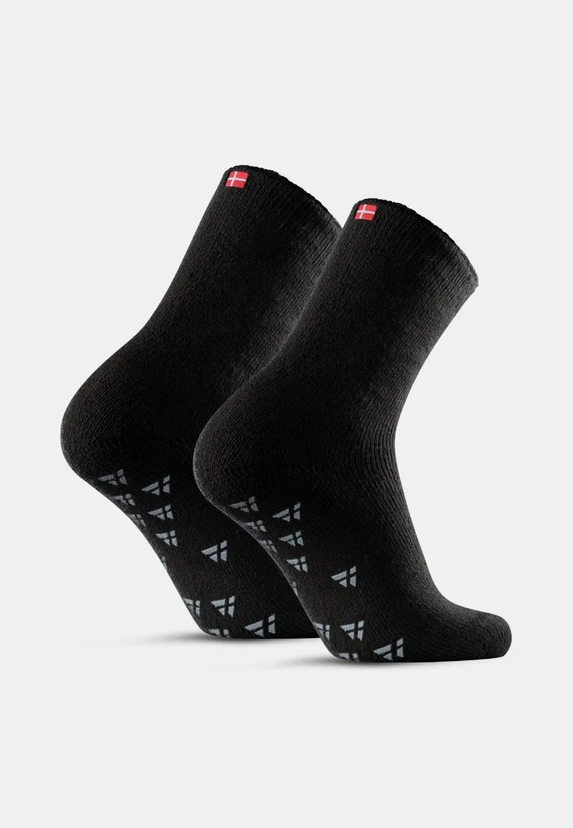 NON-SLIP HEAT SOCKS