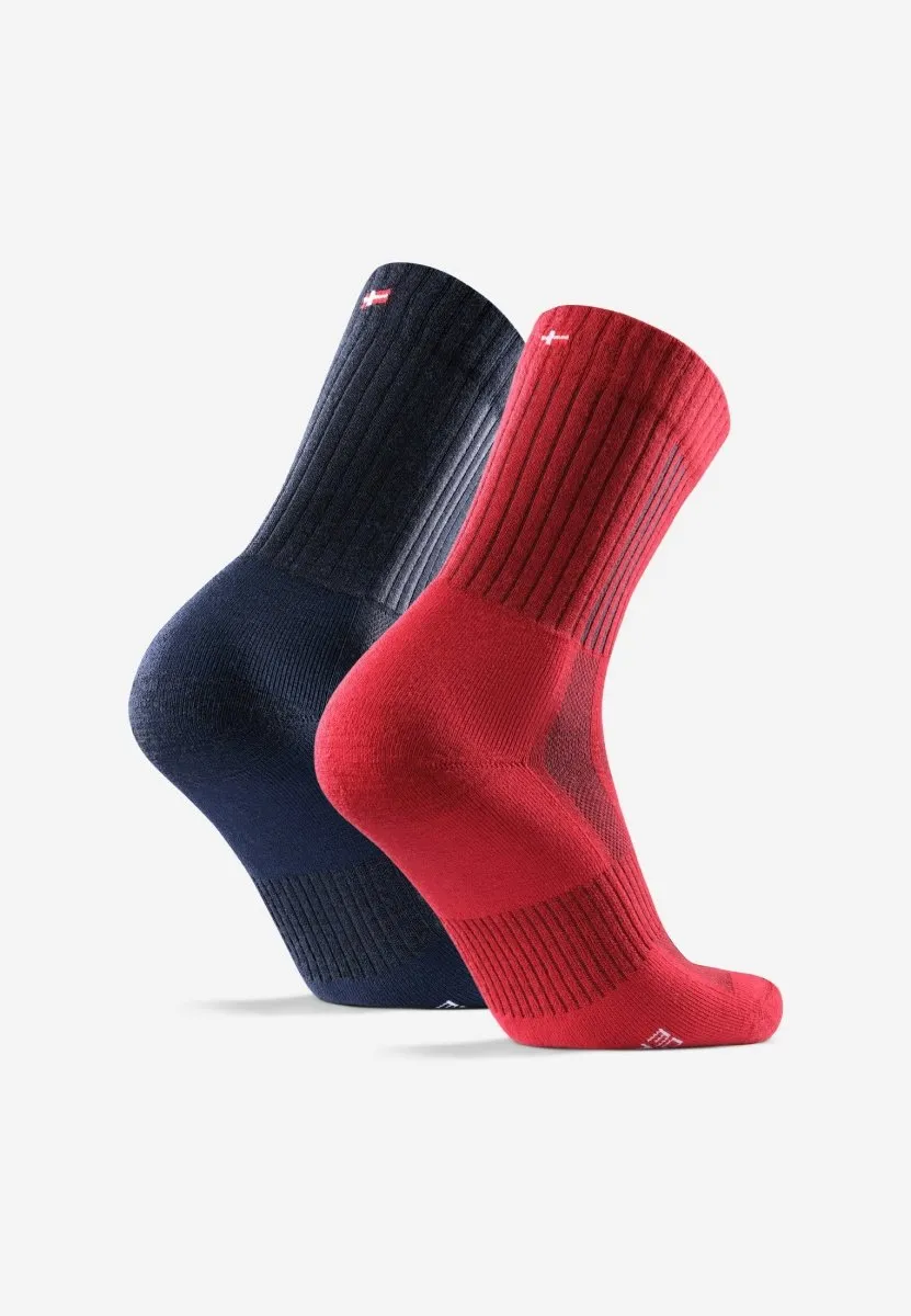 PREMIUM HIKING SOCKS