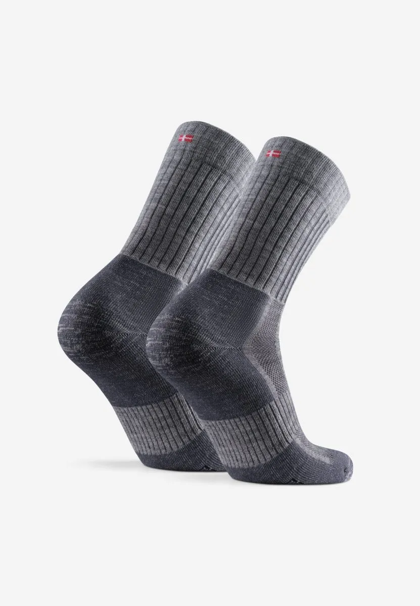 PREMIUM HIKING SOCKS