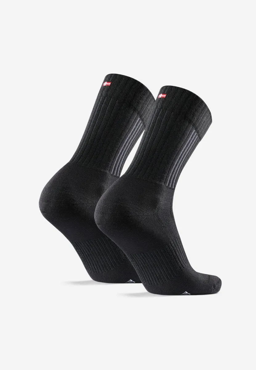 PREMIUM HIKING SOCKS