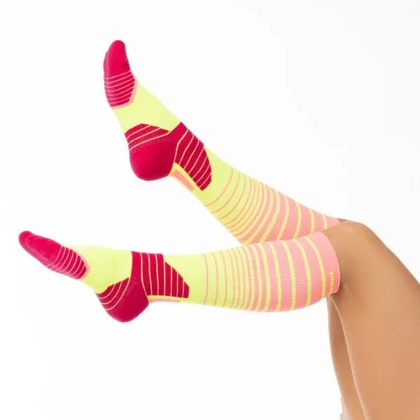 Women's Run Free Running Pink And Yellow knee high socks 2-packs