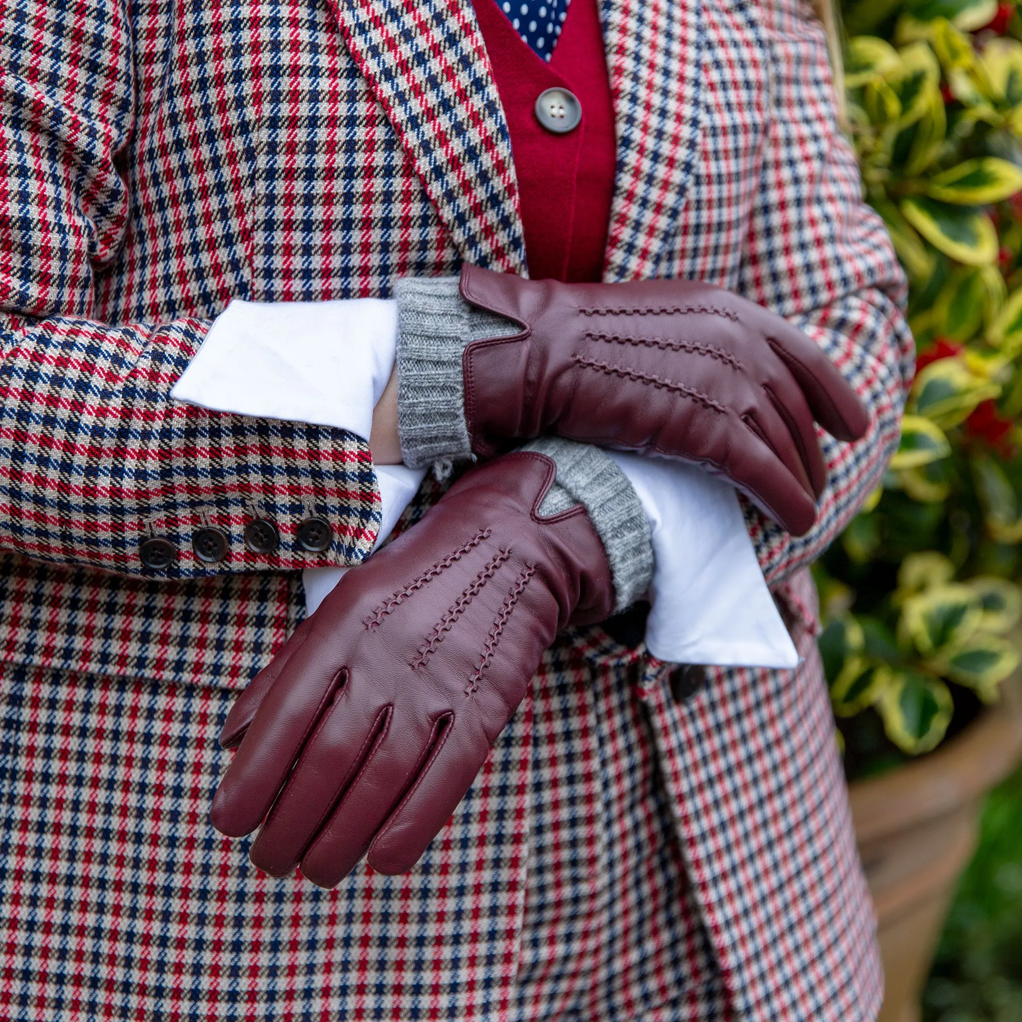 Women’s Three-Point Wool Blend-Lined Leather Gloves with Knitted Cuffs