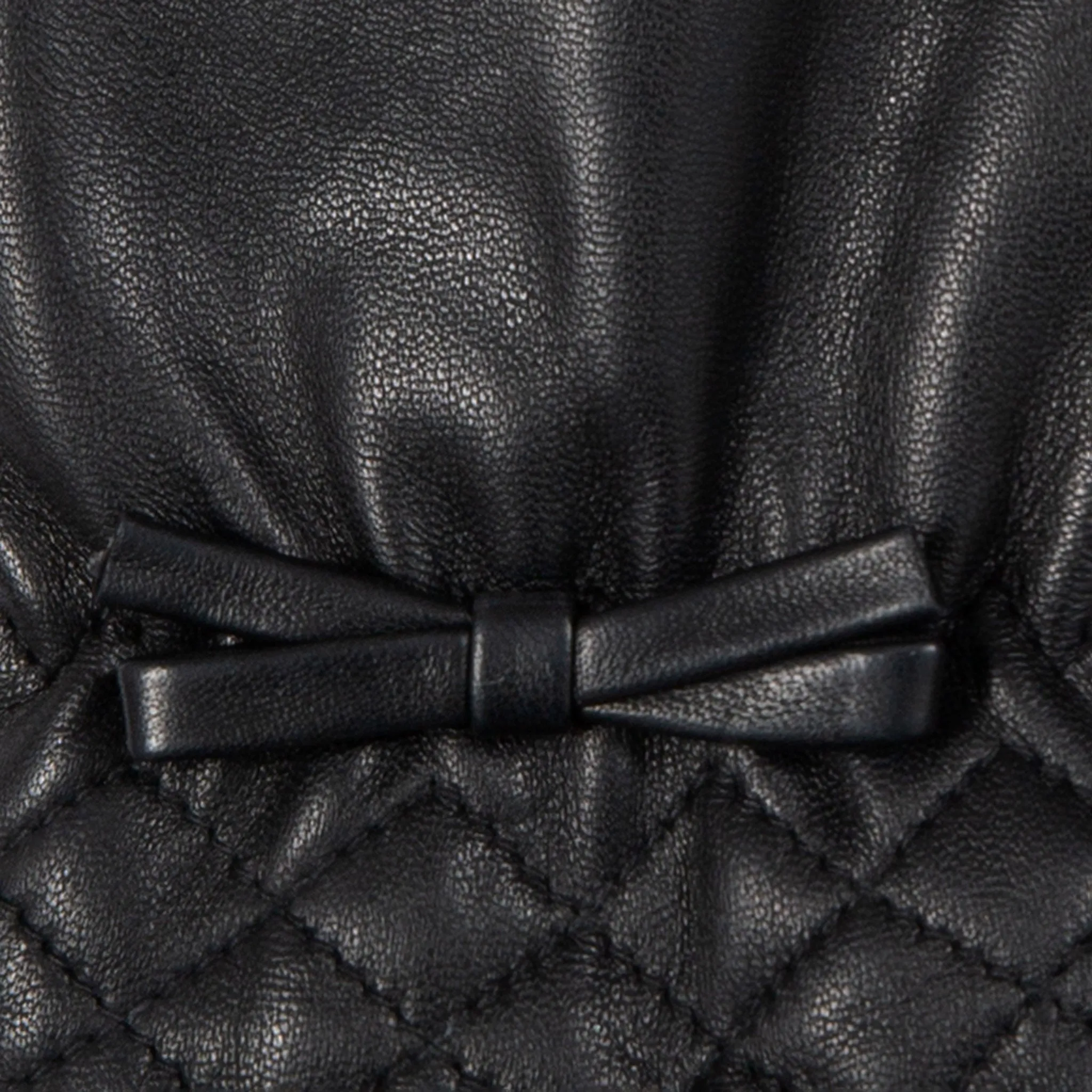 Women’s Wool-Lined Leather Gloves with Quilted Cuffs and Bow